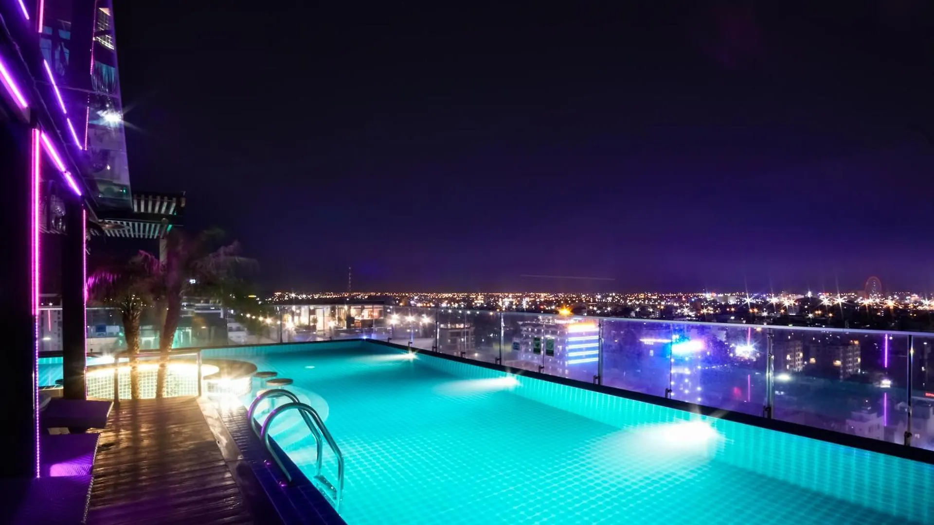 Cicilia Hotels & Spa Danang Powered By Aston 4*, Da Nang