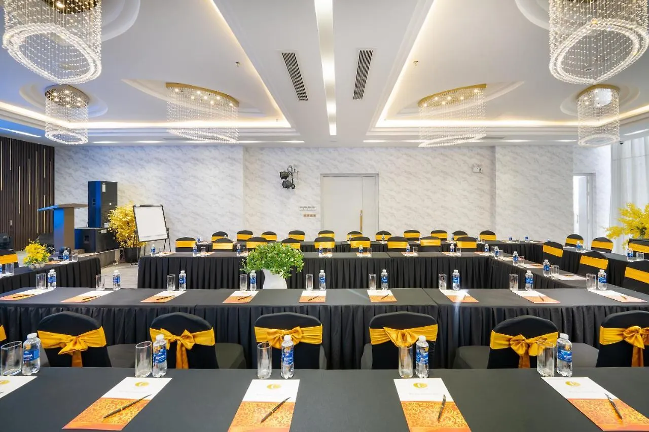 Cicilia Hotels & Spa Danang Powered By Aston 4*, Đà Nẵng